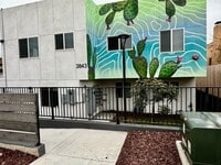 Building Photo - Updated 2 bed 1 bath