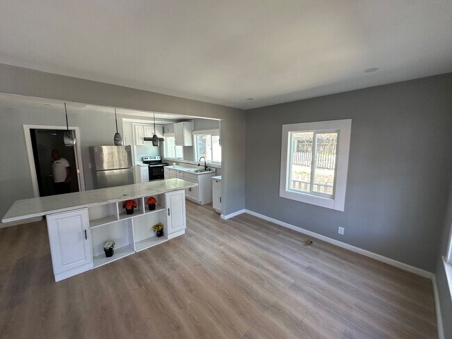 Building Photo - Cozy Santa Cruz Cottage