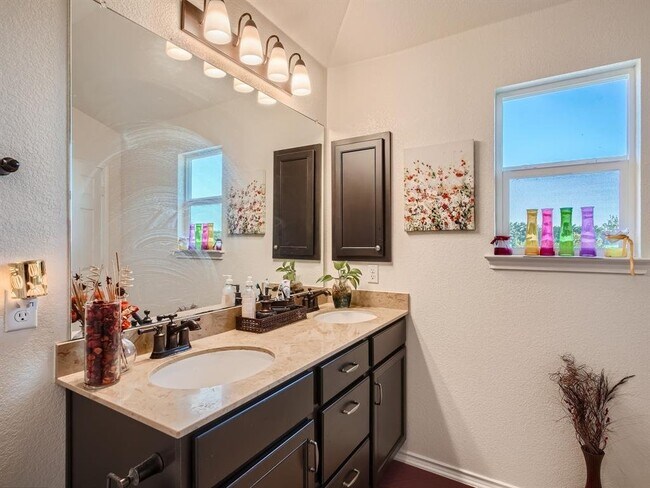 Building Photo - 2471 Sunrise Road Apt #64, Round Rock, TX ...