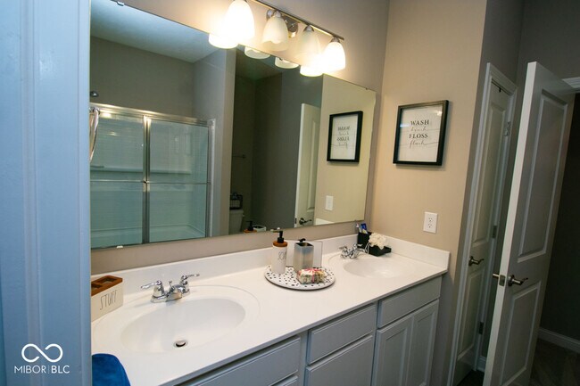 Building Photo - 13290 N White Cloud Ct
