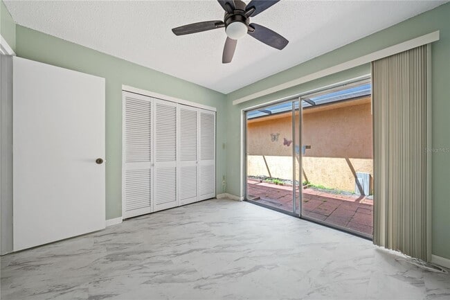 Building Photo - 5428 Larchmont Ct