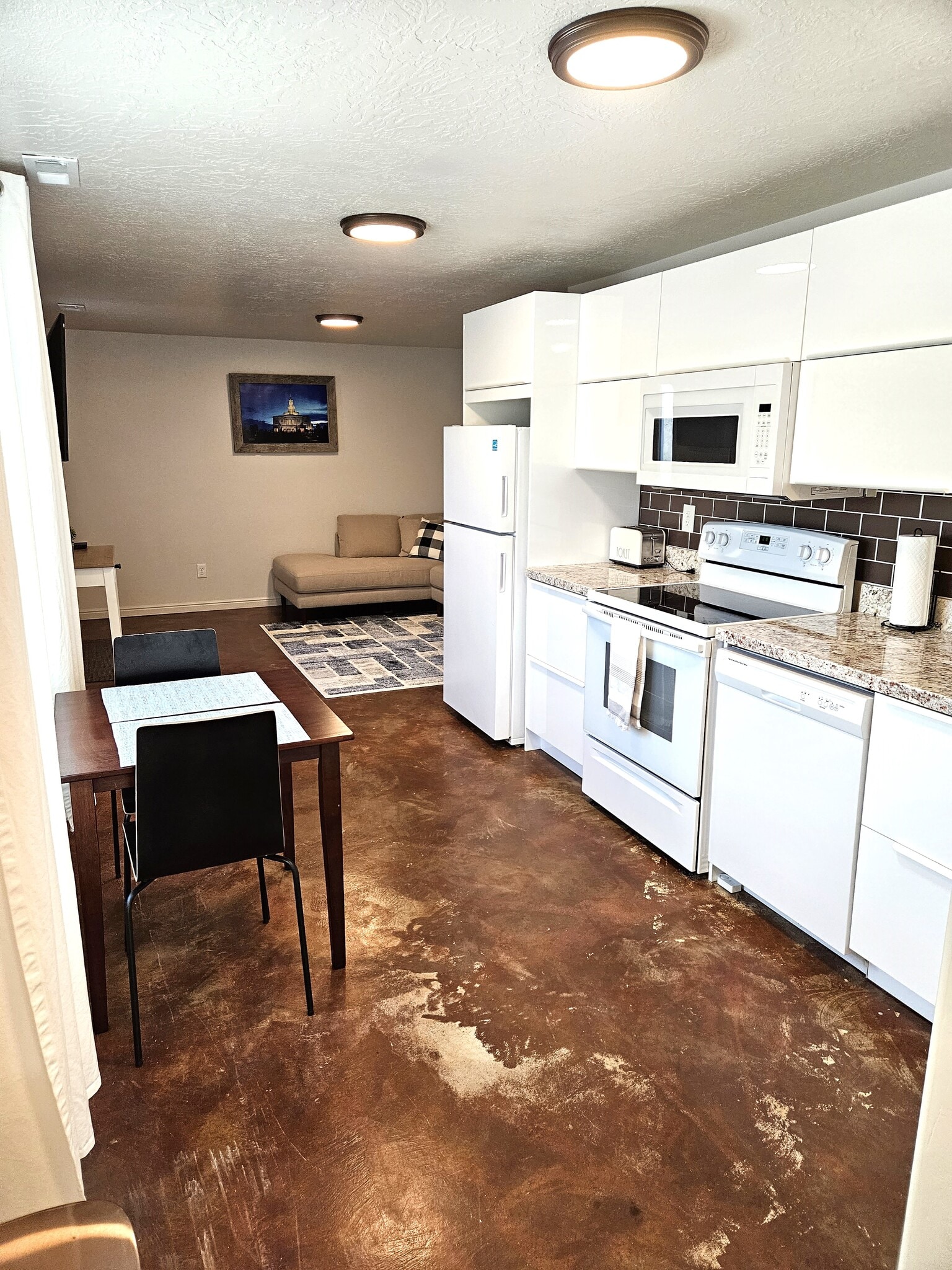 Building Photo - 1368 S 1050 W