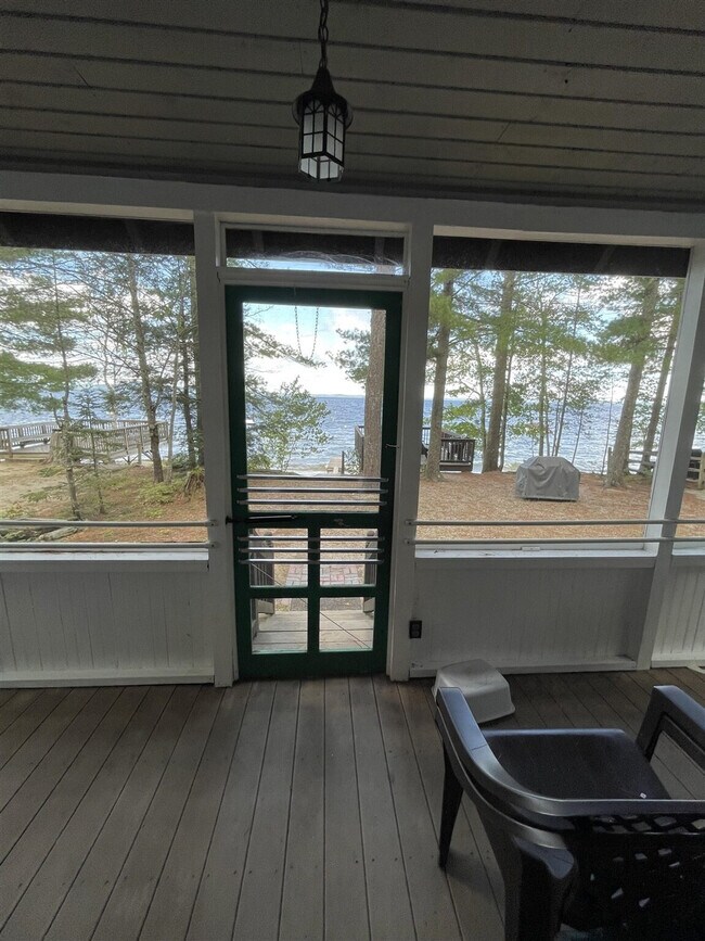 Building Photo - 114 Sandy Cove Rd