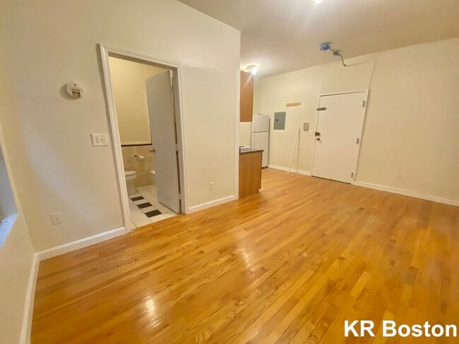 Building Photo - 777 Huntington Ave