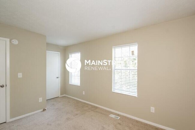 Building Photo - 3 Bedroom Pet-Friendly Home in Stone Mountain, GA with Main Street Renewal