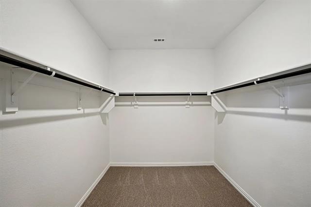 Building Photo - 704 Edgehurst Dr