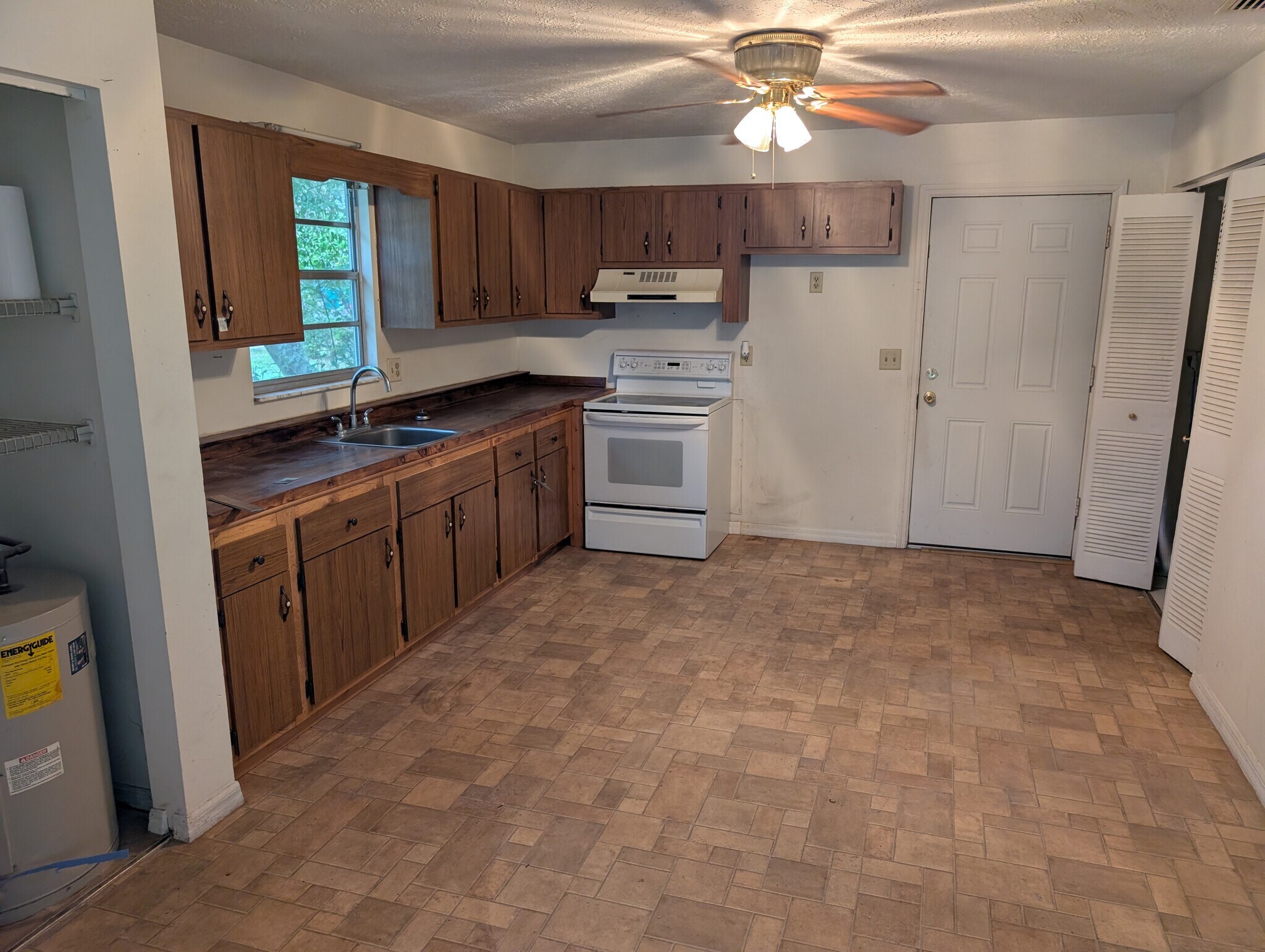 Building Photo - 11851 Illinois St