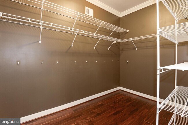 Building Photo - 24951 Avonlea Dr