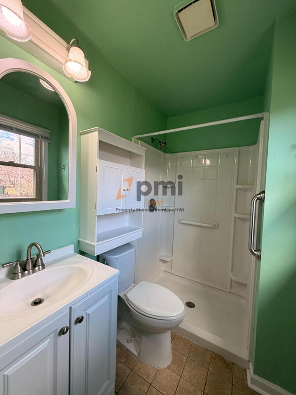 Building Photo - 9537 Arthur St