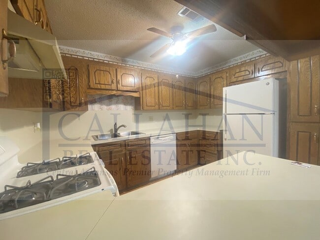 Building Photo - Sherwood 3 Bedroom Home