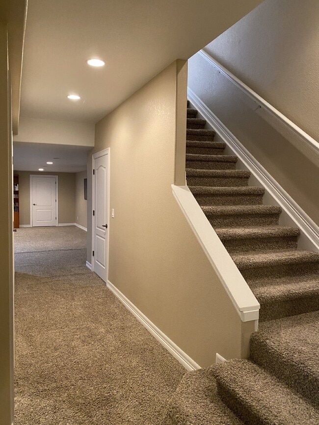 Building Photo - Cherry Creek Executive 3bd/4ba home 3743SF!