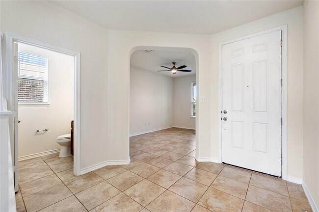 Building Photo - 3853 Legend Hill