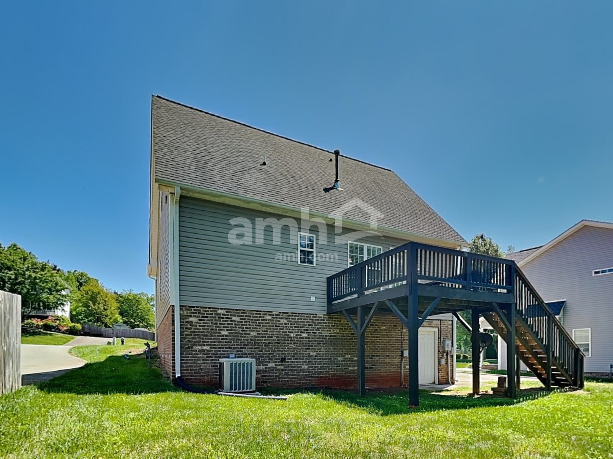 Building Photo - 224 Brooks Edge Dr