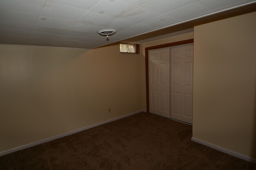 Building Photo - 1426 Glenhill Road