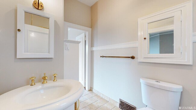 Building Photo - 3763 Clay St