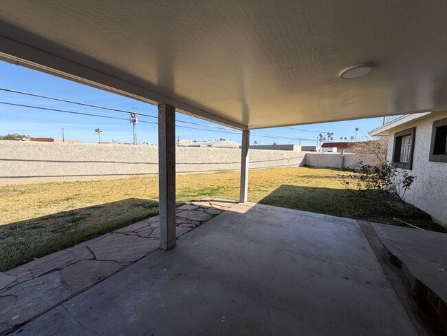 Building Photo - Spacious 4 Bed 3 Bath Single-Level Home | RV Gate | Huge Yard | Bright Open Layout