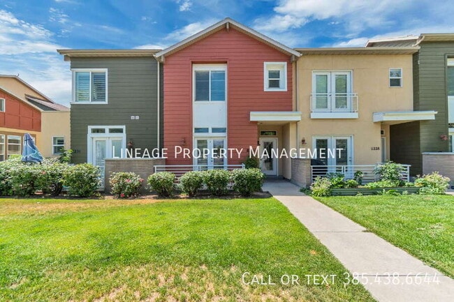 Building Photo - 11234 Summer Heights Dr