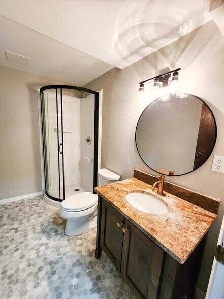 Building Photo - 7201 79th Ave N