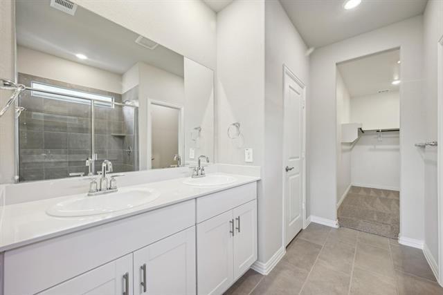 Building Photo - 518 Willet Dr