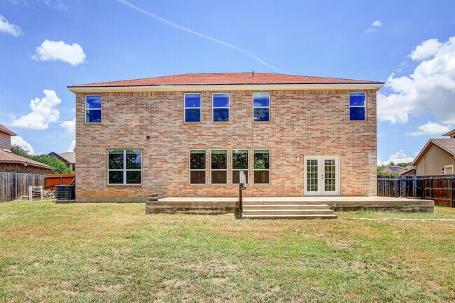 Building Photo - 309 Camperdown Elm Dr