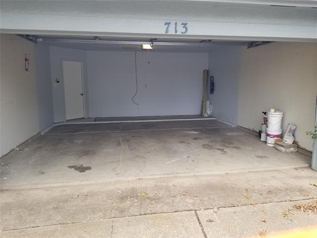 Building Photo - 713 Mack Dr