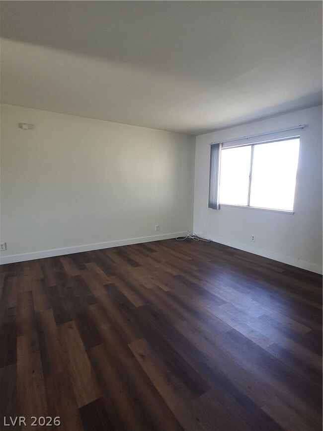 Building Photo - 717 Van Ert Ave