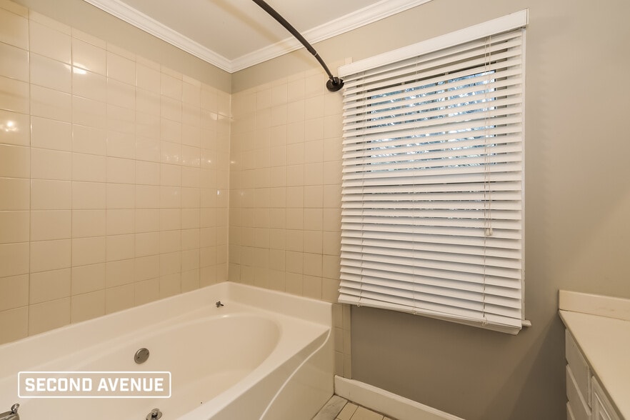 Building Photo - 3655 Starboard Ln