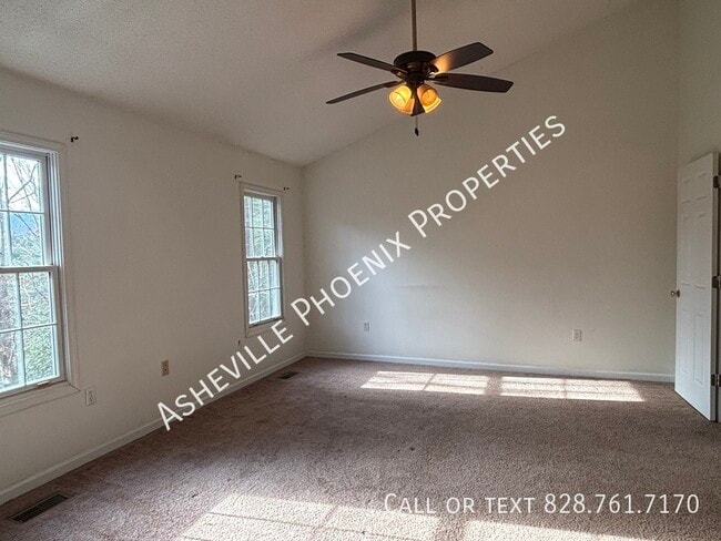 Building Photo - 22 Shackleford Dr