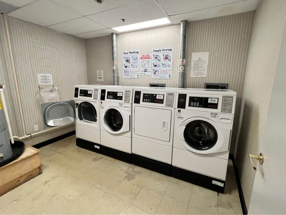 Building Photo - 15 Mount Saint Marys Way