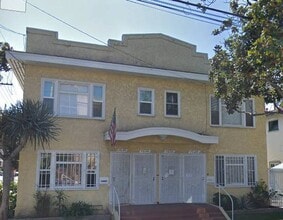 Building Photo - 1628 E Appleton St