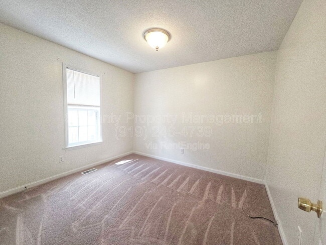 Building Photo - 608 Bayleaf Cir