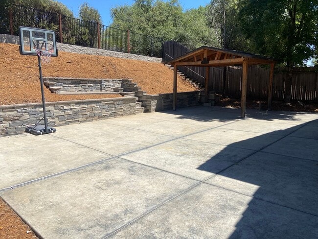 Building Photo - Solar Home - Immaculate El Dorado Hills 4 ...