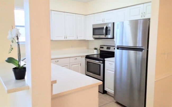 Building Photo - 3044 Antique Oaks Cir