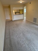 Building Photo - 3802 N Oak Dr