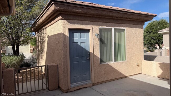 Building Photo - 2205 Willow Wren Dr