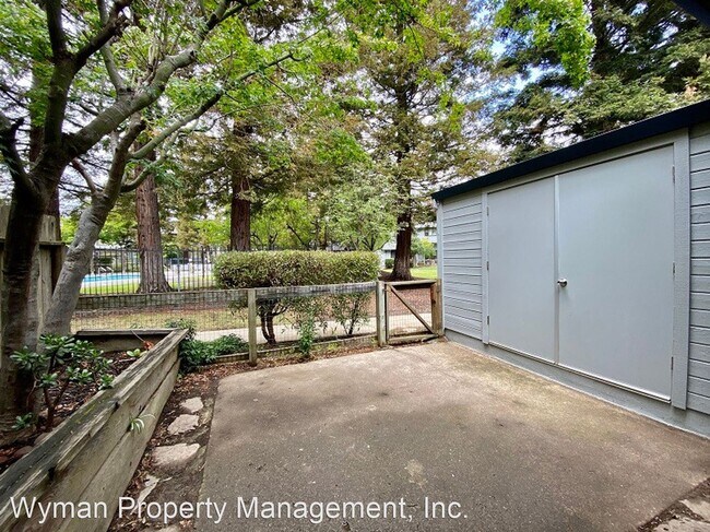 Building Photo - 1 br, 1 bath House - 37 Village Parkway