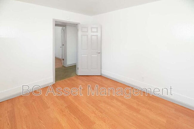 Building Photo - 936 Tennent Ave