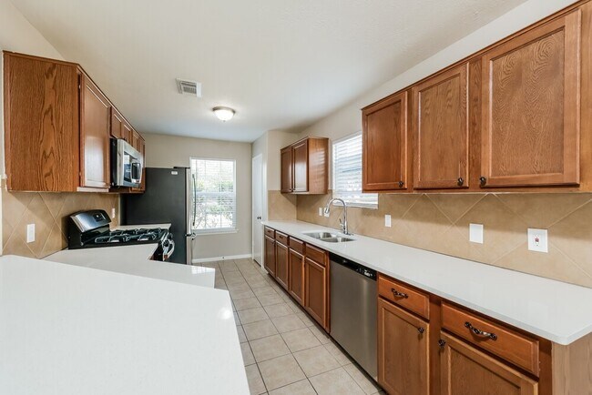 Building Photo - 19203 Anthurium Ct