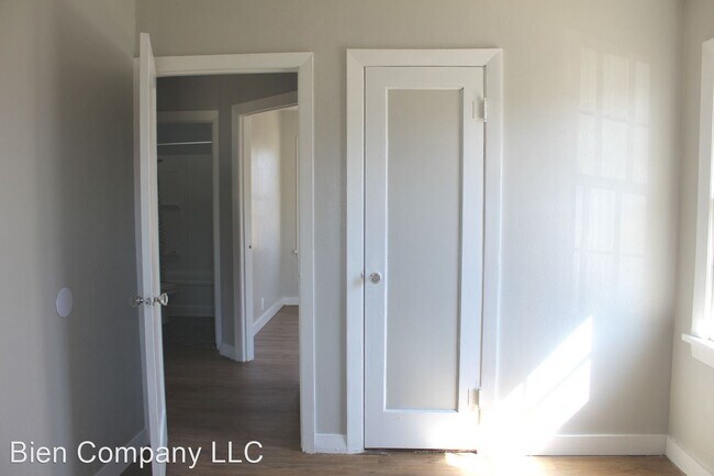 Building Photo - 3 br, 1 bath House - 912 Hickory Hills Dr.