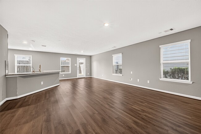 Building Photo - 8932 Hollister Commons Ln
