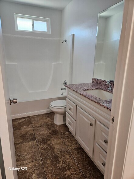 2nd full bathroom - 1344 E Windsor Rd