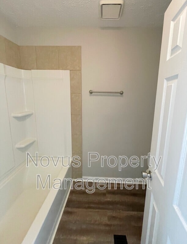 Building Photo - 709 South St