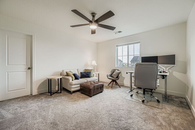 Building Photo - Gorgeous contemporary home in Morgan Hill,...