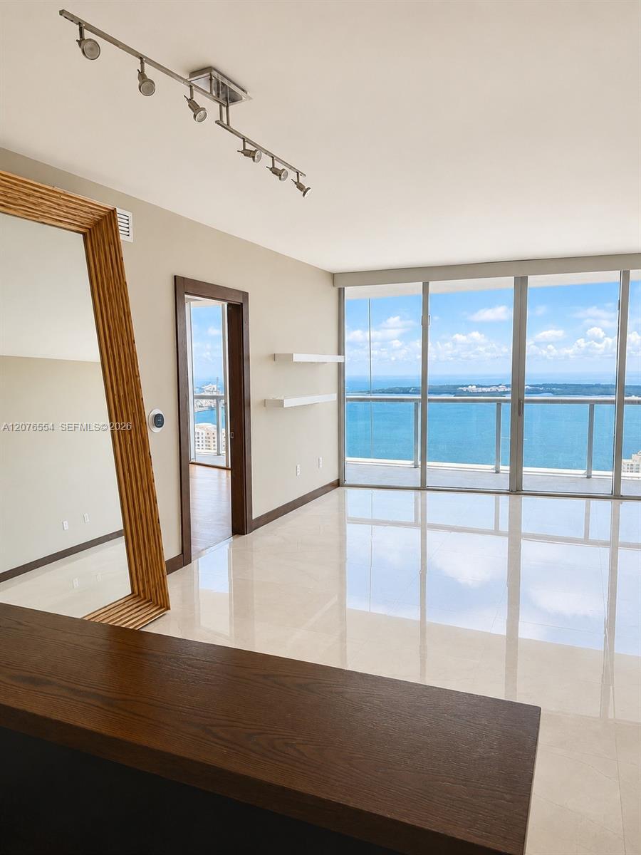 Building Photo - 465 Brickell Ave