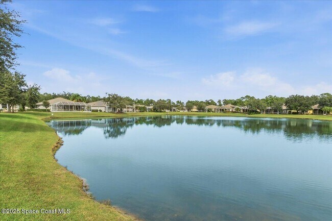 Building Photo - 558 Gardendale Cir SE