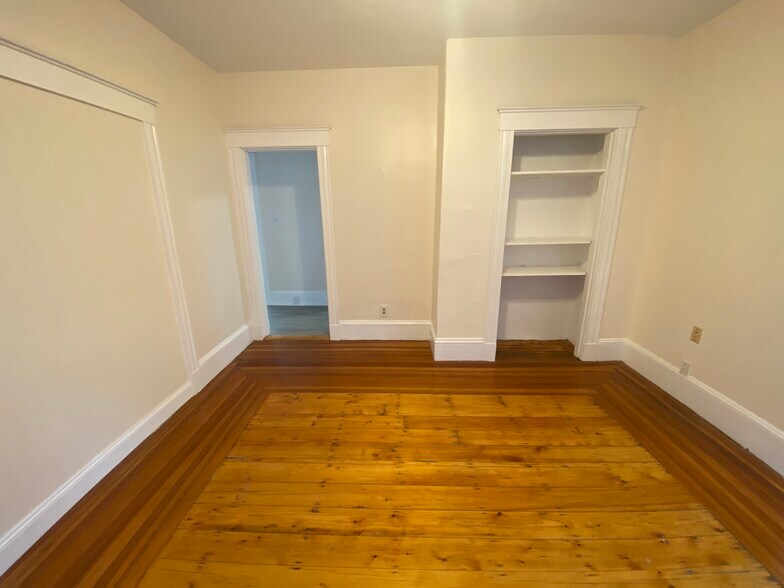 Building Photo - 33 Everett Ave