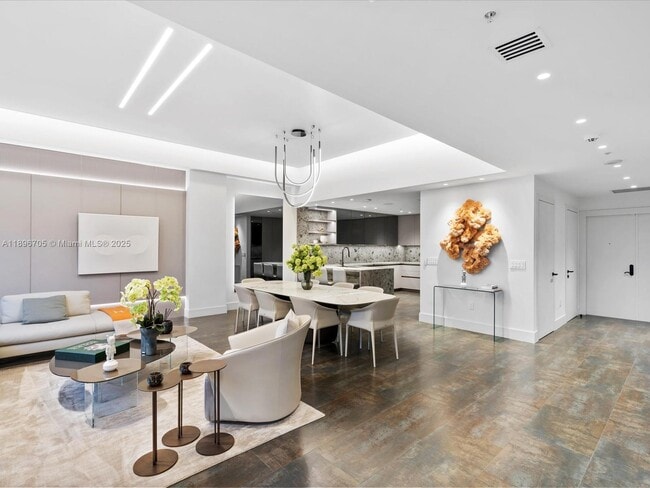 Building Photo - 3501 N Ocean Dr