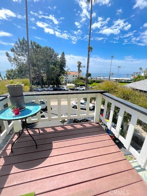 Building Photo - 270 Cliff Dr