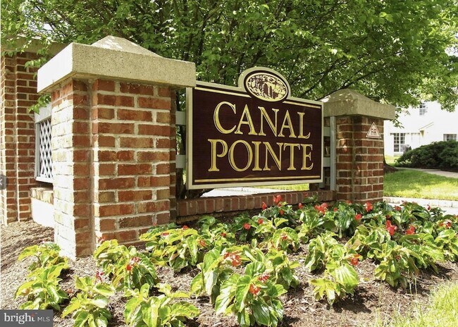 Building Photo - 119 Commonwealth Ct