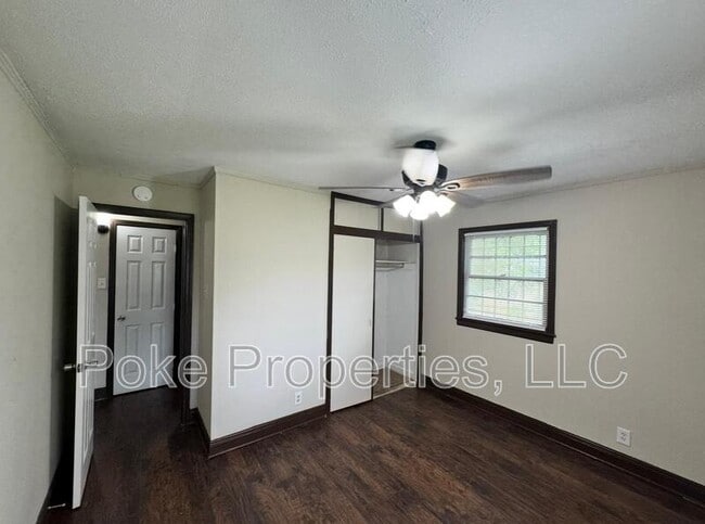 Building Photo - 3529 Greinwich Blvd